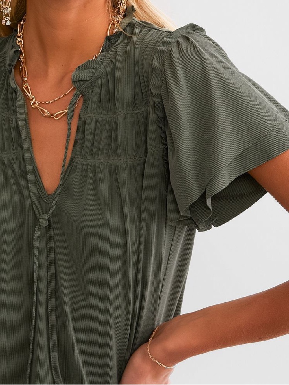 DAYTRIP RUFFLE FRONT TIE TOP - Picture 4 of 6